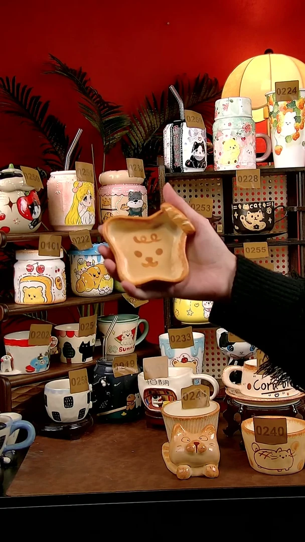 碟瓷DIY景德镇创意陶瓷手工卡通风面包系列蘸料碟