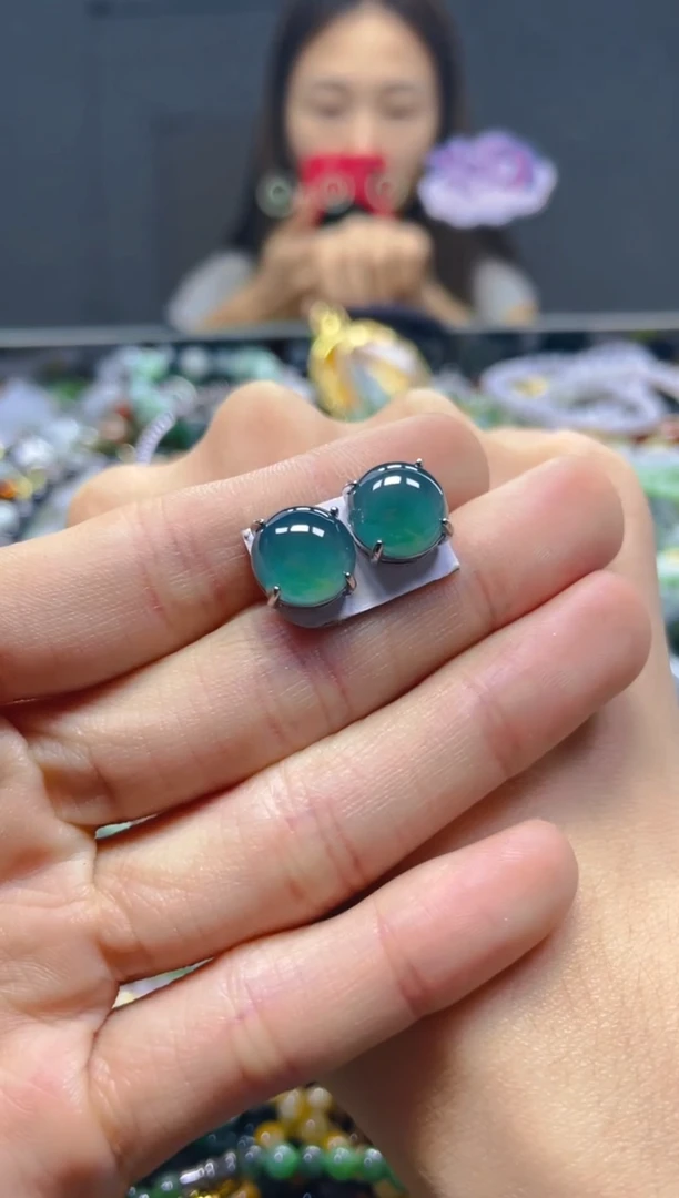 颈饰未镶嵌翡翠/F/翡翠A货，一件也是批发价