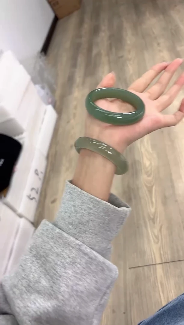 未镶嵌手镯石英质玉2-56D