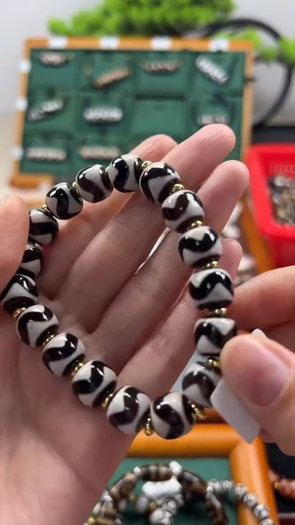 玛瑙/玉髓（覆膜）颈饰合金104（微瑕）