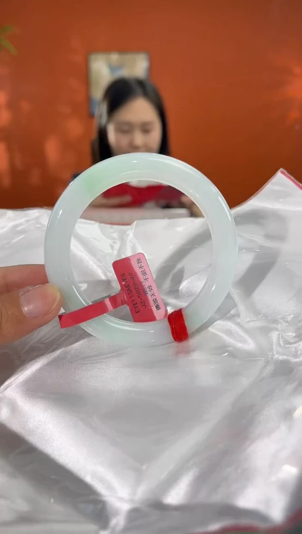 未镶嵌手镯翡翠5   55.2