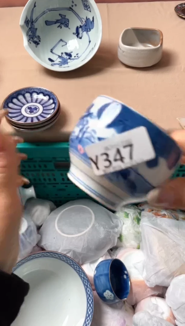 瓷片漆**猫瓷器瓷器Y347