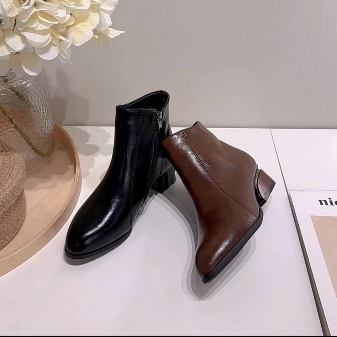 秋冬季女鞋真皮女款尖头粗跟短靴中跟百搭女士冬天靴子6608