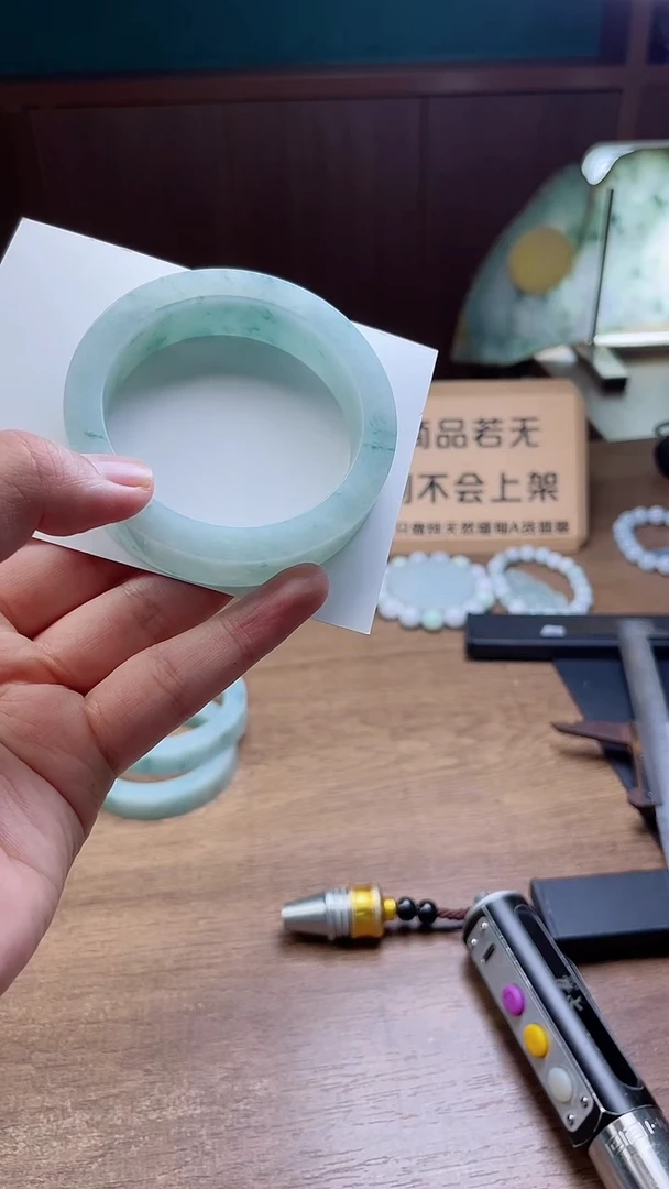 定制翡翠手镯未镶嵌定制