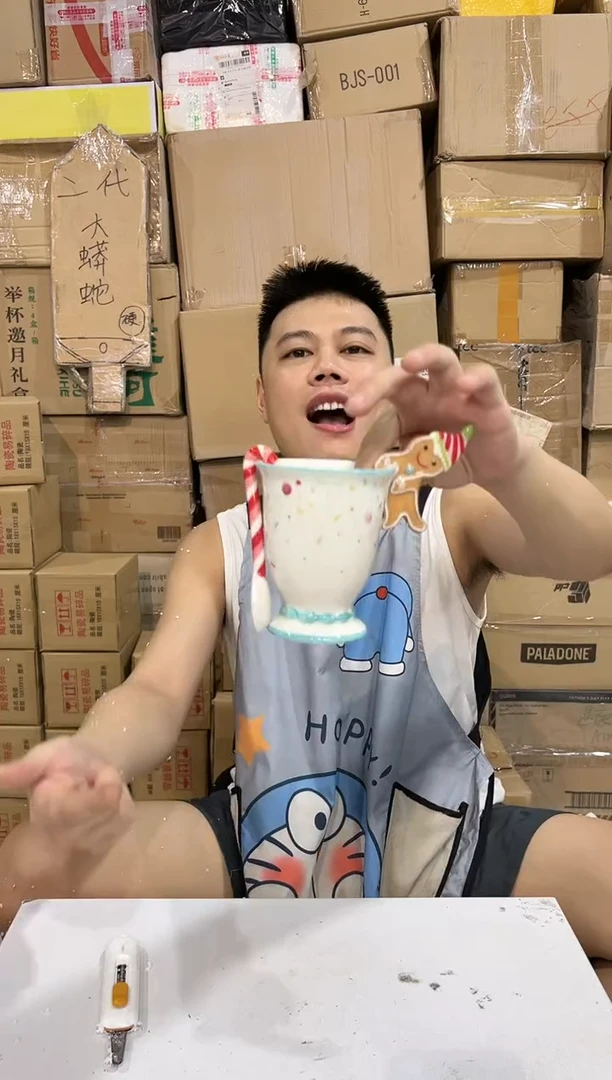 瓷片姜饼人一杯一勺