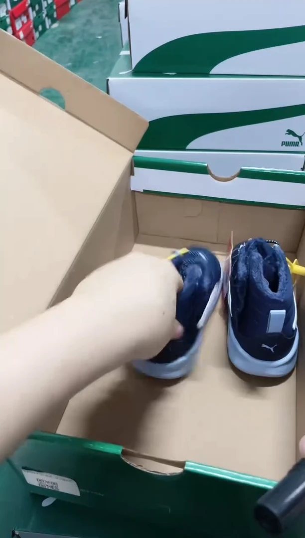 彪马时尚休闲运动鞋22M  B186