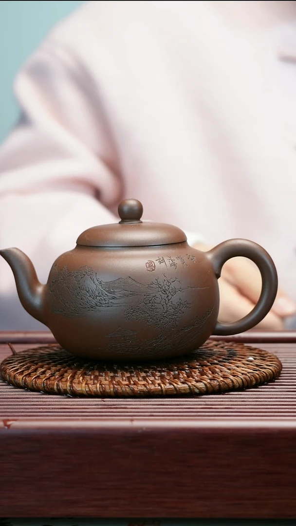 茶壶紫砂原矿紫泥   全手工制作 圆韵  325cc   徐春兰制