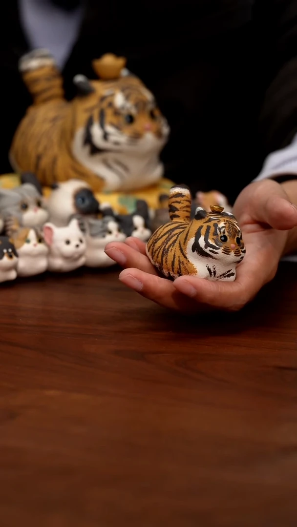 紫砂摆件中号公老虎