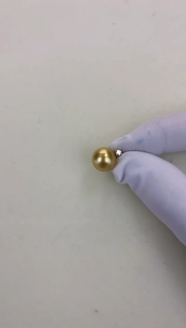 18K金镶嵌DA海水珍珠 GD084 10-11 金珠王妃吊坠（五分钻