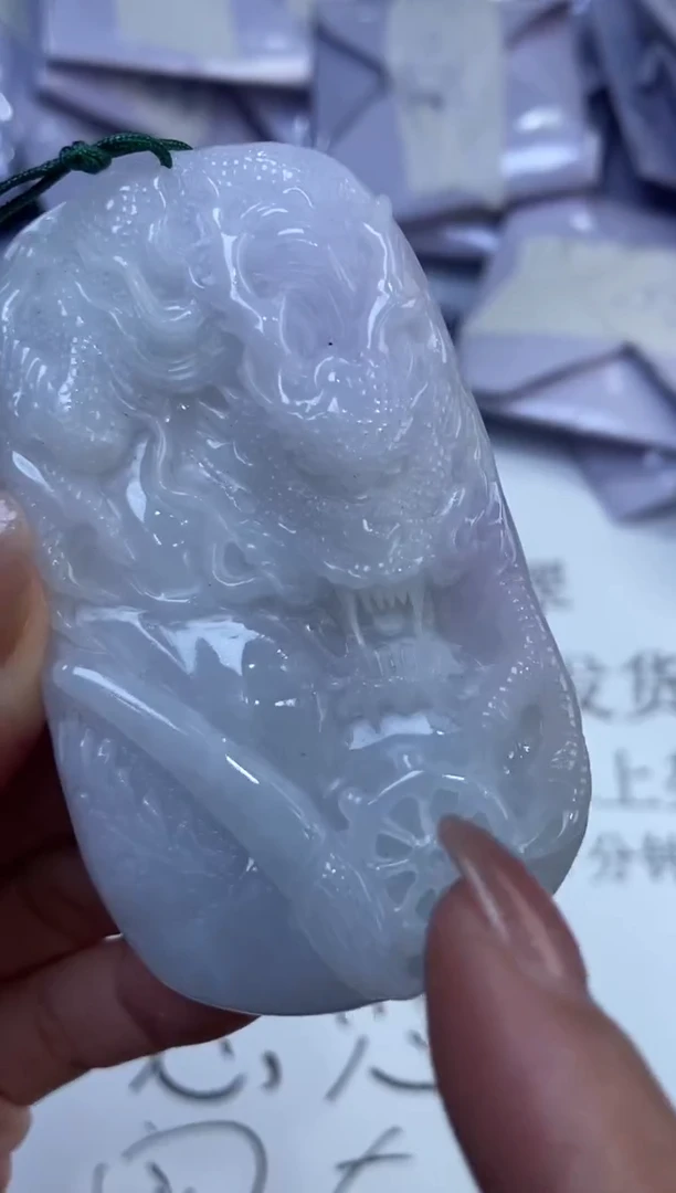 翡翠挂件未镶嵌317524     /多样性发一件