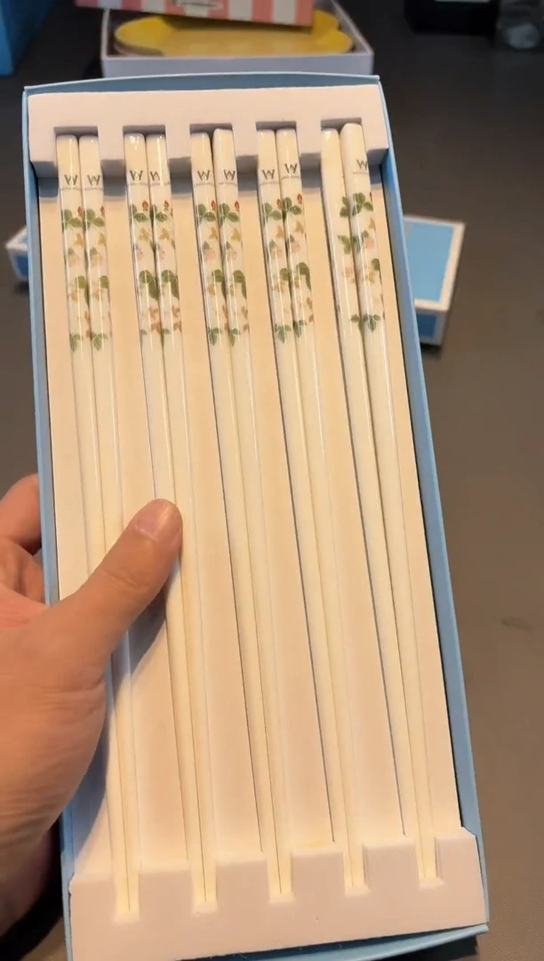 【闪购商品】瓷片新号开播啦全场福利保正保真