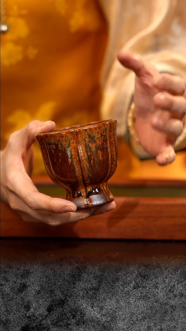 紫砂 宜兴紫砂 柴烧高足花口杯