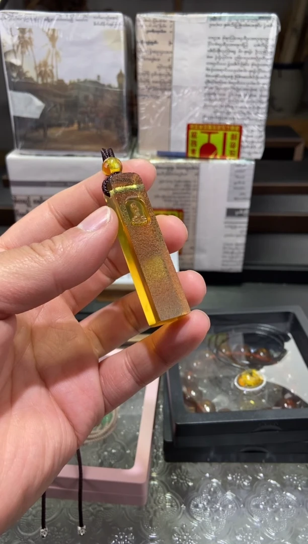 琥珀颈饰未镶嵌石窟悟道