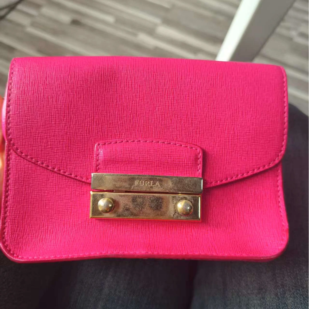 95新 FURLA/芙拉 玫红色链条包G25100018底长17*11