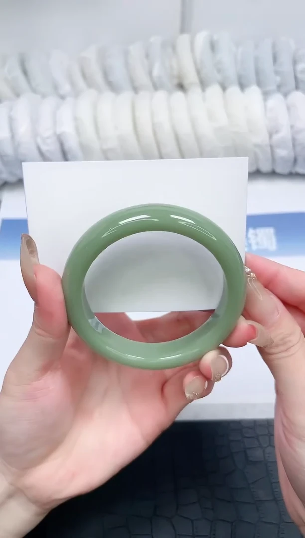 【闪购商品】石英质玉手镯未镶嵌Q25-58.2