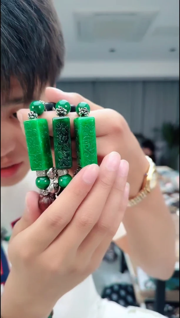 树脂制品1051绿方手链