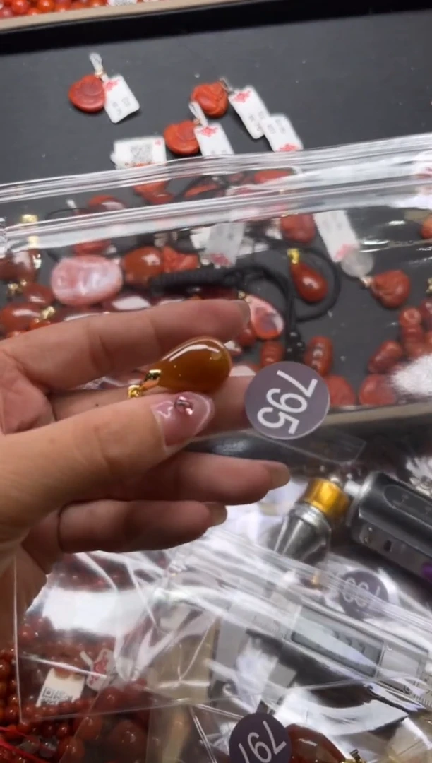南红玛瑙未镶嵌珠宝奇石795
