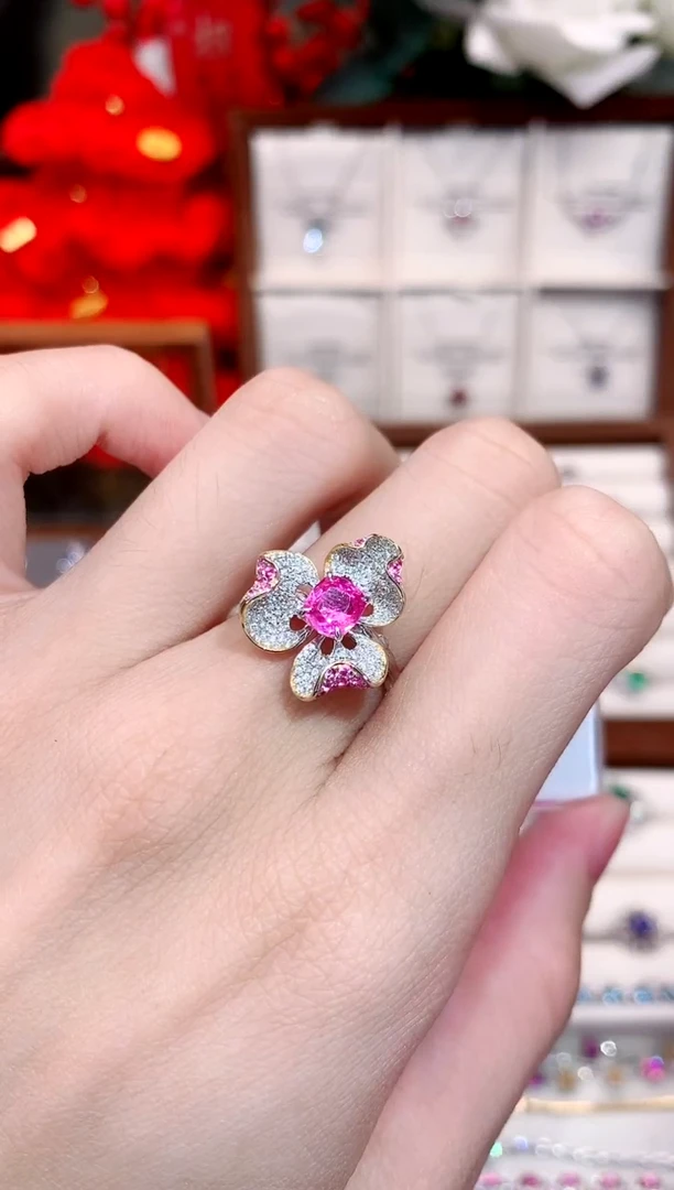 彩色蓝宝石戒指18K金镶嵌0.96ct/天然宝石/七天无理由