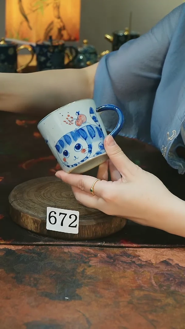 茶碗............672