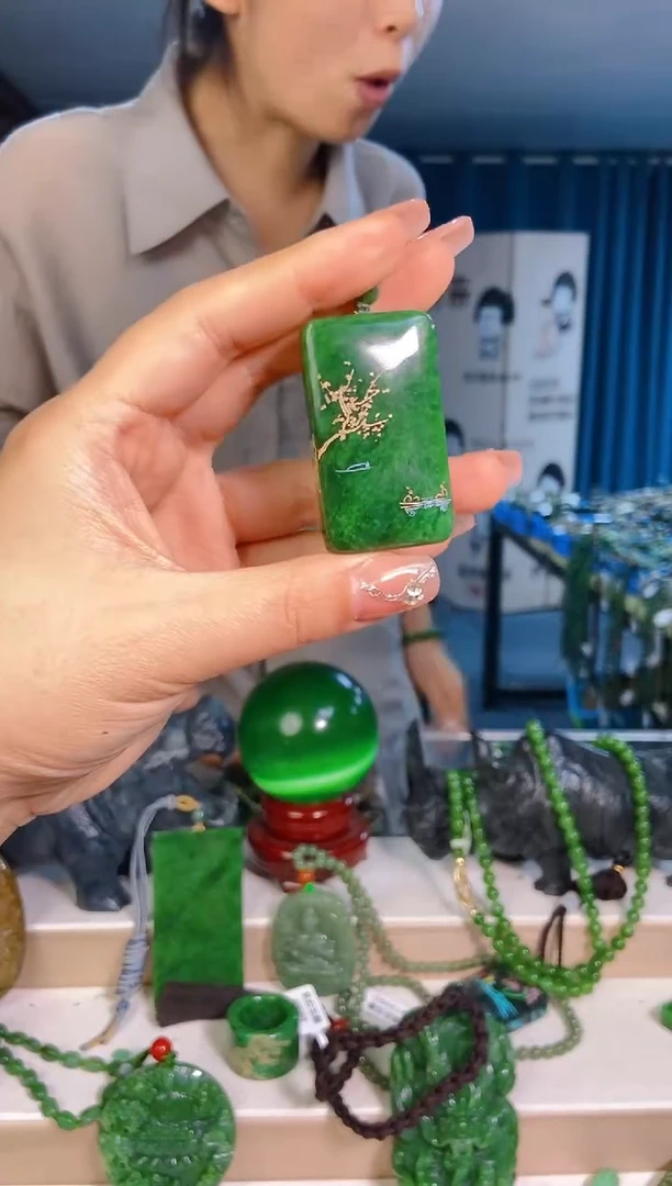 和田玉未镶嵌挂件1