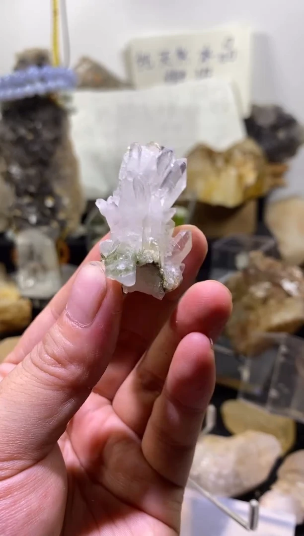 水晶珠宝半成品未镶嵌55号喜马绿幽灵晶簇