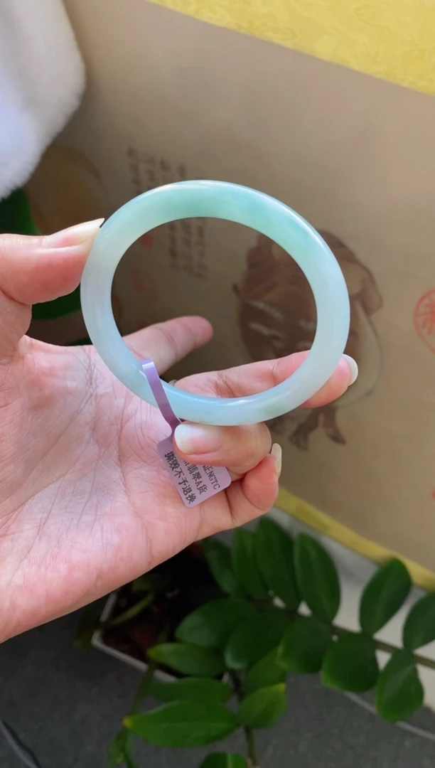 【闪购商品】翡翠手镯未镶嵌（梦幻晴蓝）圆条1号