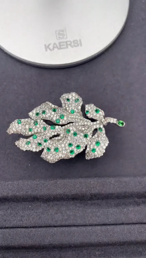 银S925镶嵌胸针石榴石ct沙弗莱 FH 定制