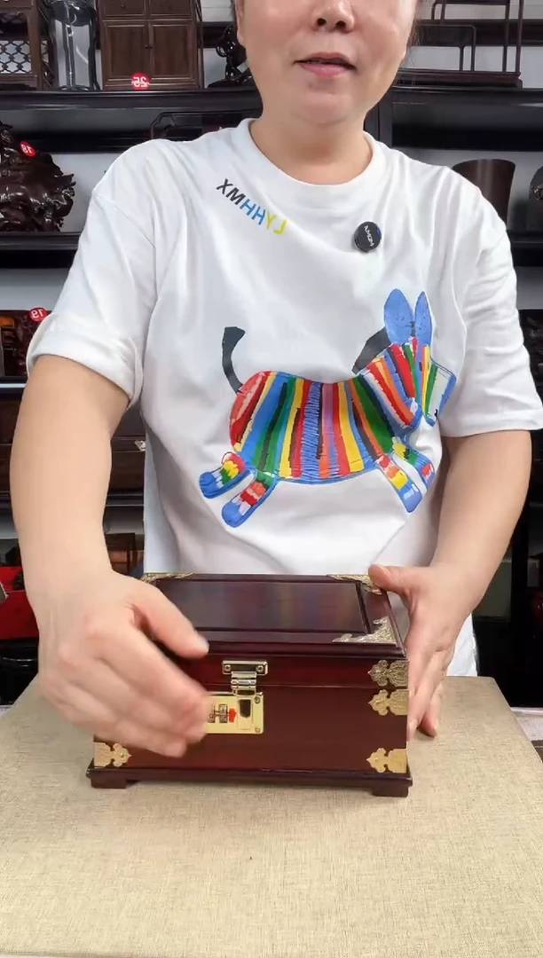 木389老李红木工艺品