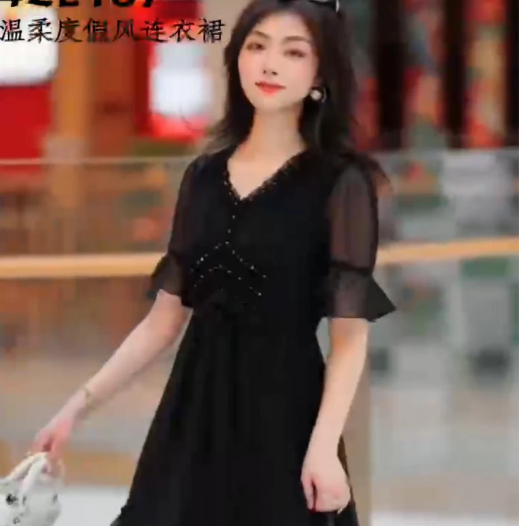 GEYAO夏季气质时尚显瘦收腰黑色长款法式气质裙ZB25X636
