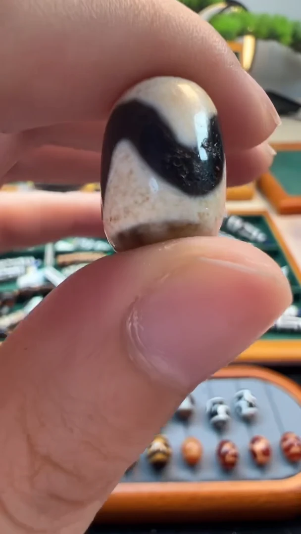 玛瑙/玉髓（覆膜）颈饰未镶嵌59.（微瑕随机发货）