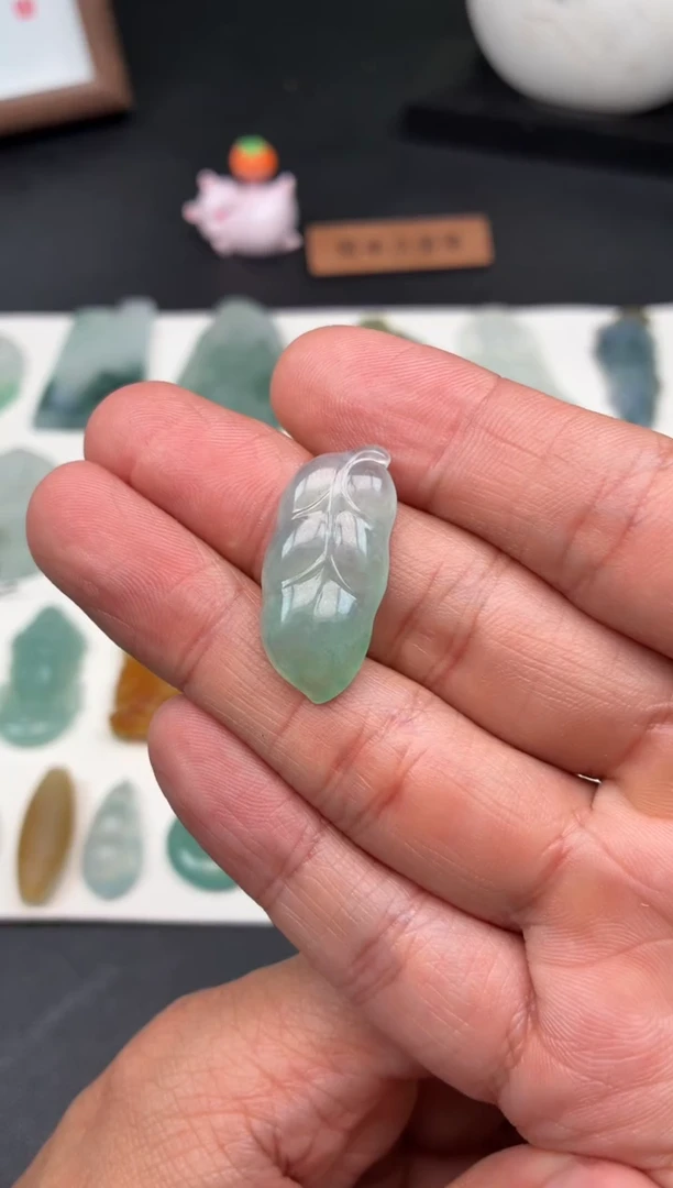 未镶嵌定制翡翠翡翠
