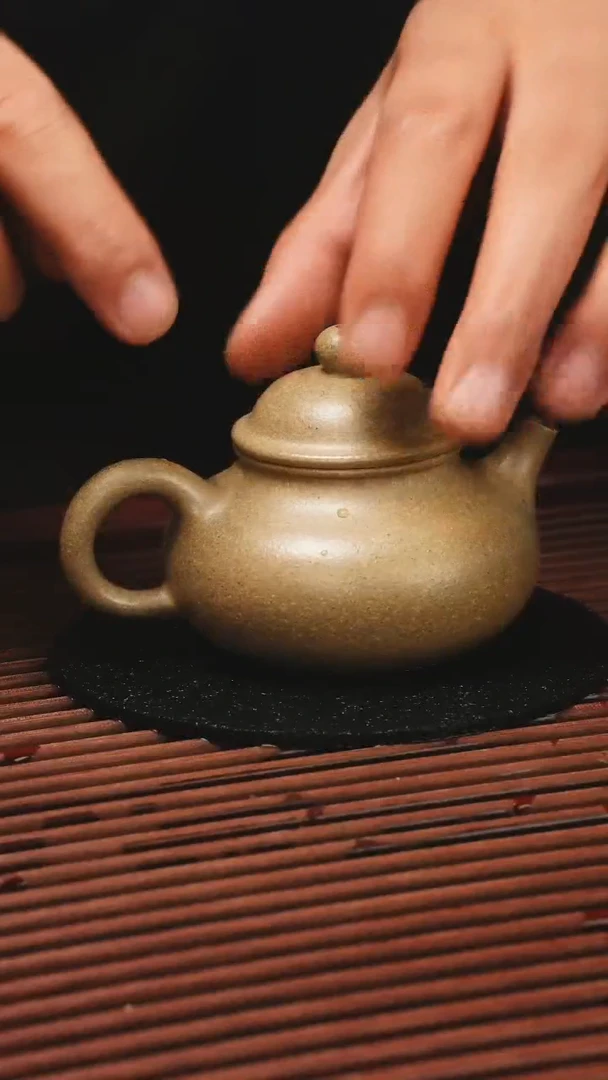 茶壶紫砂今天很郁闷111