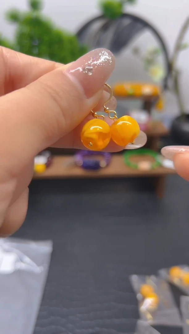【闪购商品】蜜蜡耳饰14K金镶嵌耳饰E01