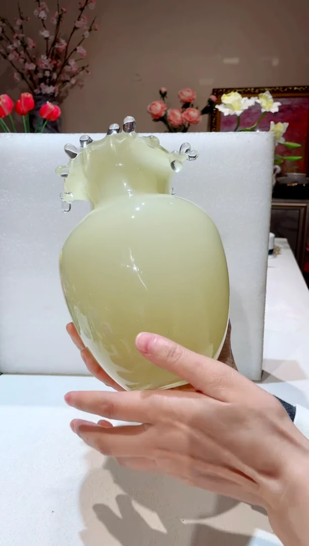 【闪购商品】琉璃手工艺品小号奶油黄水滴花瓶  微瑕