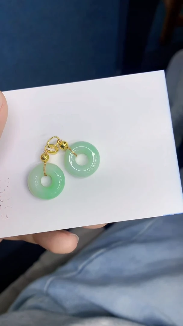 翡翠未镶嵌吊坠(不含链)多样性发其一