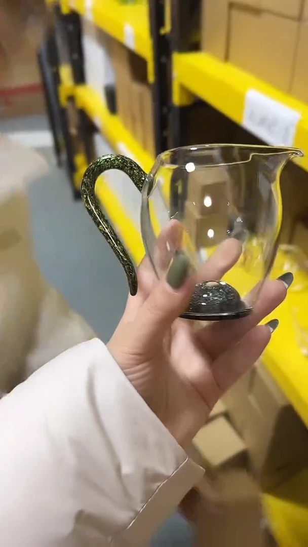 黑金底珠怡然公道杯