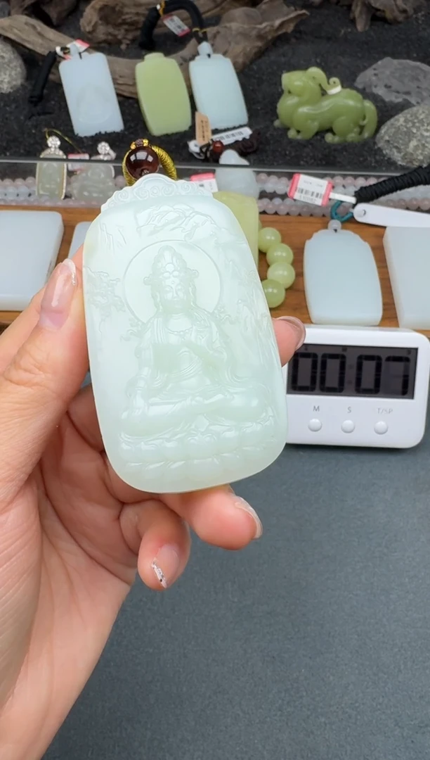 颈饰未镶嵌和田玉3