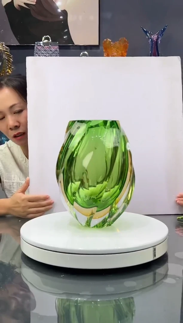 琉璃   水晶琉璃花瓶1个