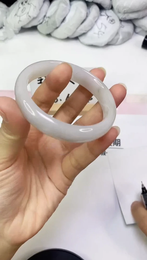 石英质玉手镯未镶嵌A17  57.8