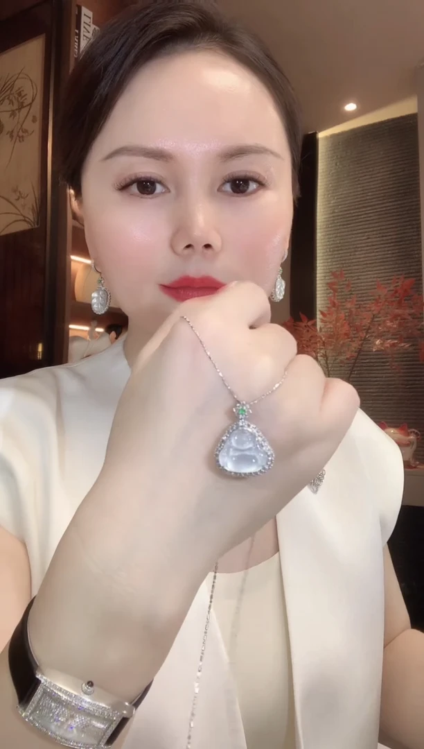 吊坠(不含链)18K金镶嵌翡翠A31
