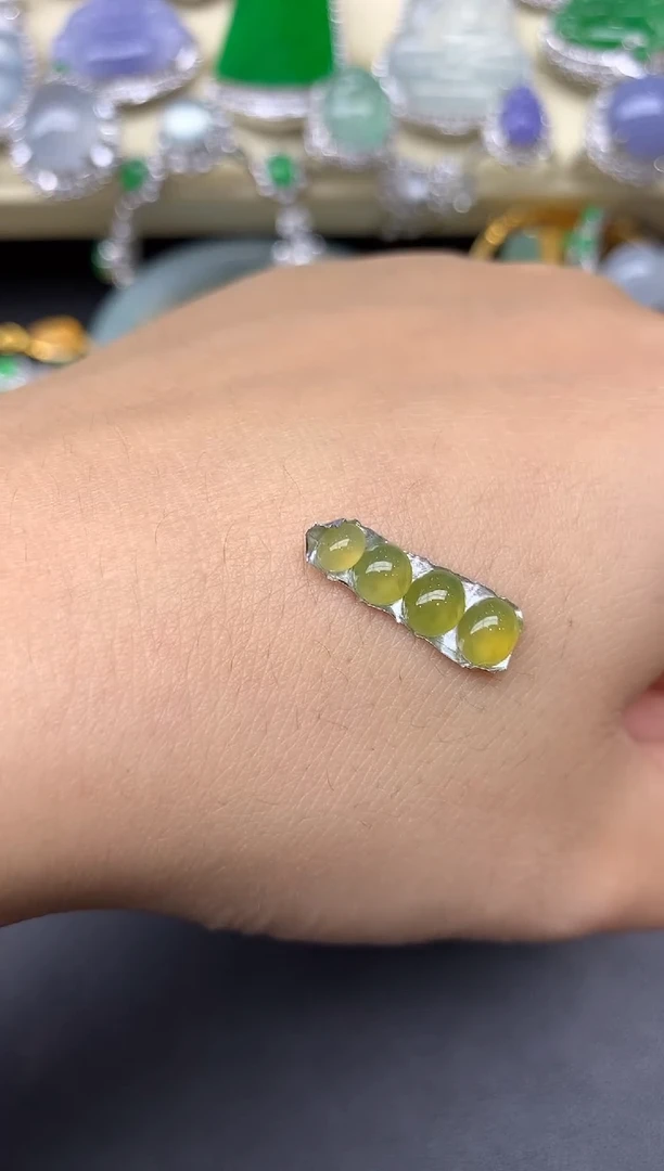 翡翠未镶嵌颈饰111-七夕珠宝季