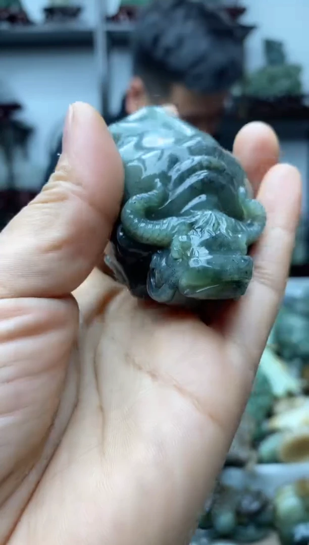 未镶嵌和田玉把件1