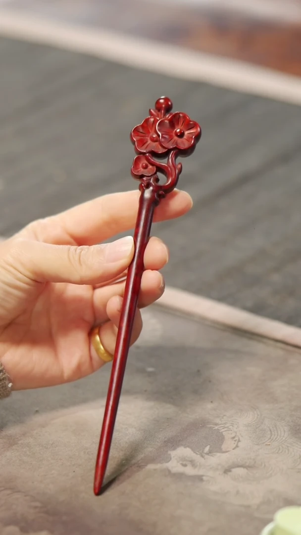【闪购商品】非洲紫檀（红花梨）木雕梅花发簪镂空
