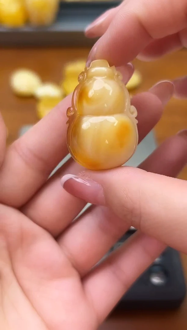 未镶嵌琥珀裸石琥珀蜜蜡吊坠