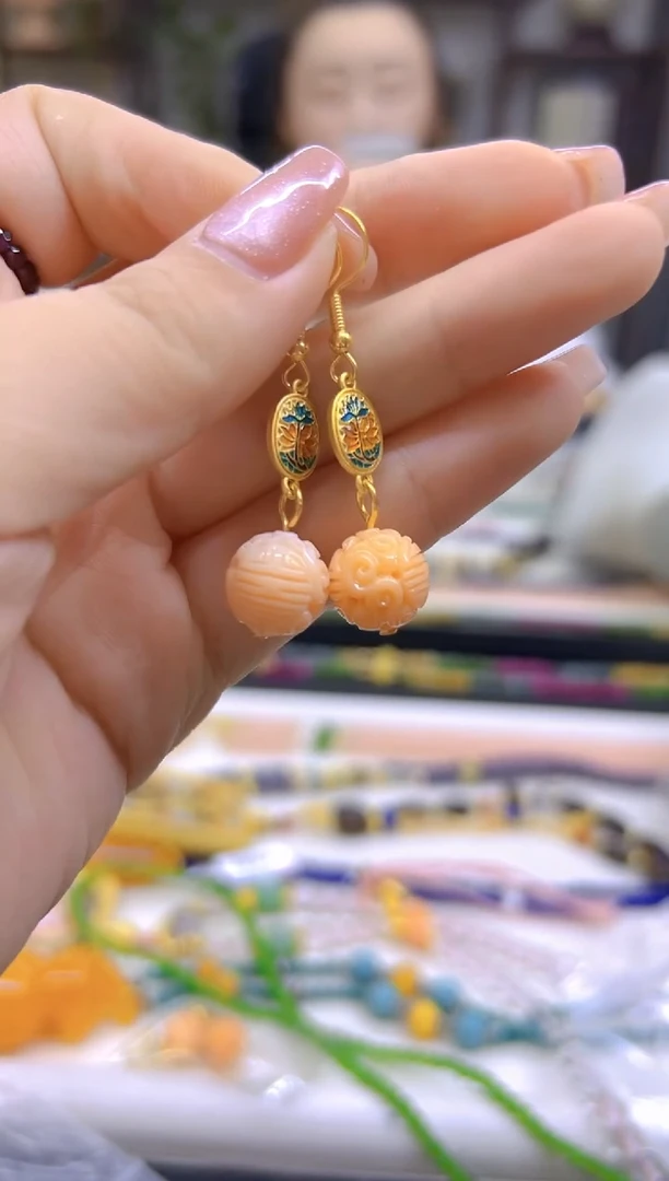 玛瑙/玉髓耳坠14K金镶嵌E821