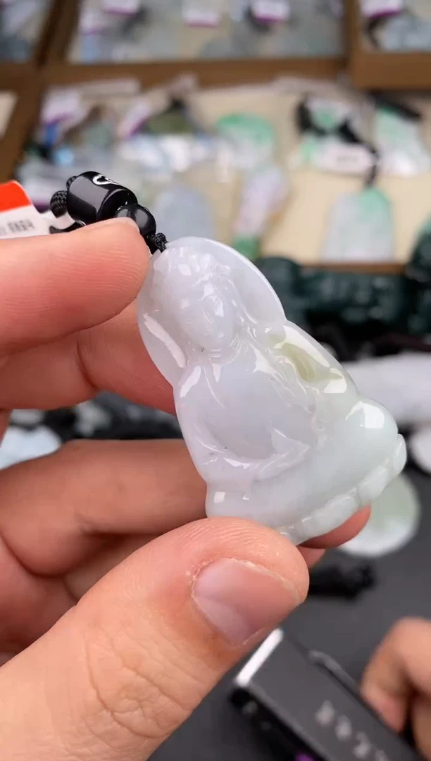 【闪购商品】翡翠颈饰未镶嵌  天然翡翠，一物一图