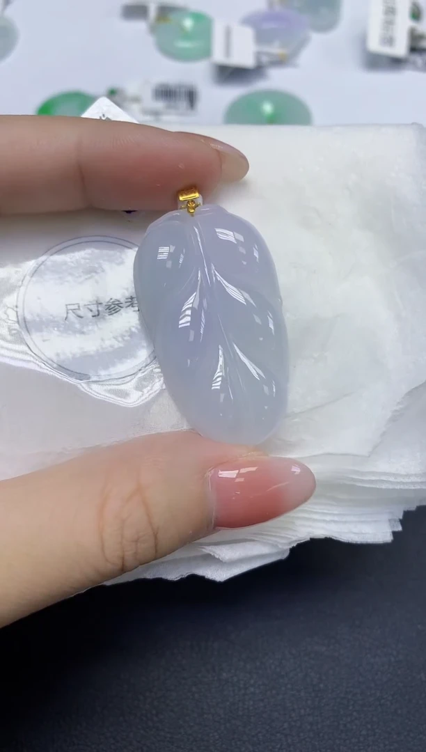 颈饰18K金镶嵌翡翠天然缅甸翡翠A货多样性发一件