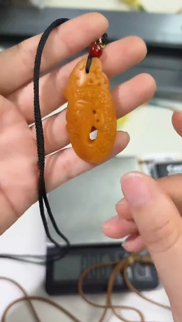 裸石琥珀未镶嵌琥珀蜜蜡吊坠