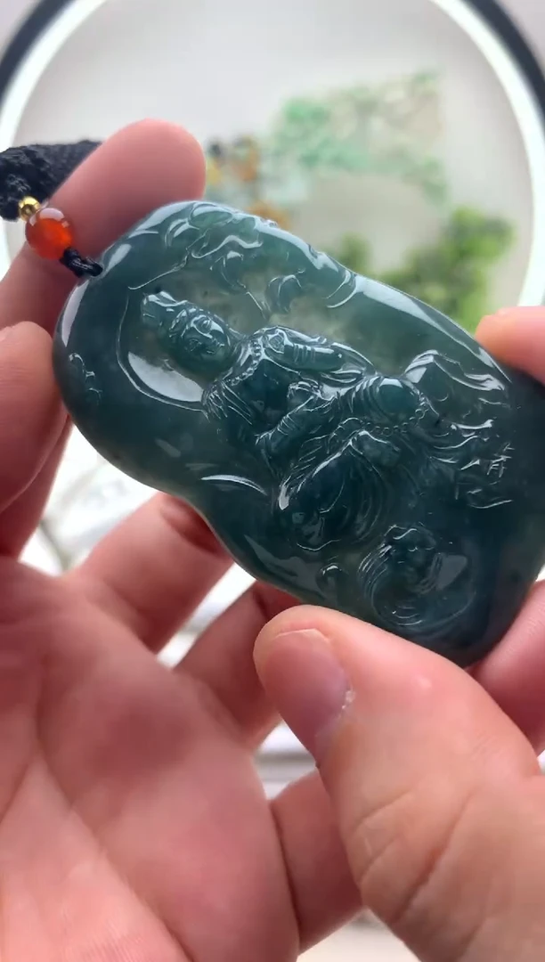 颈饰未镶嵌翡翠山水观音