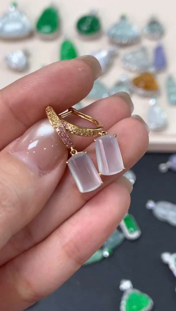 翡翠18K金镶嵌耳饰无事牌耳饰6800